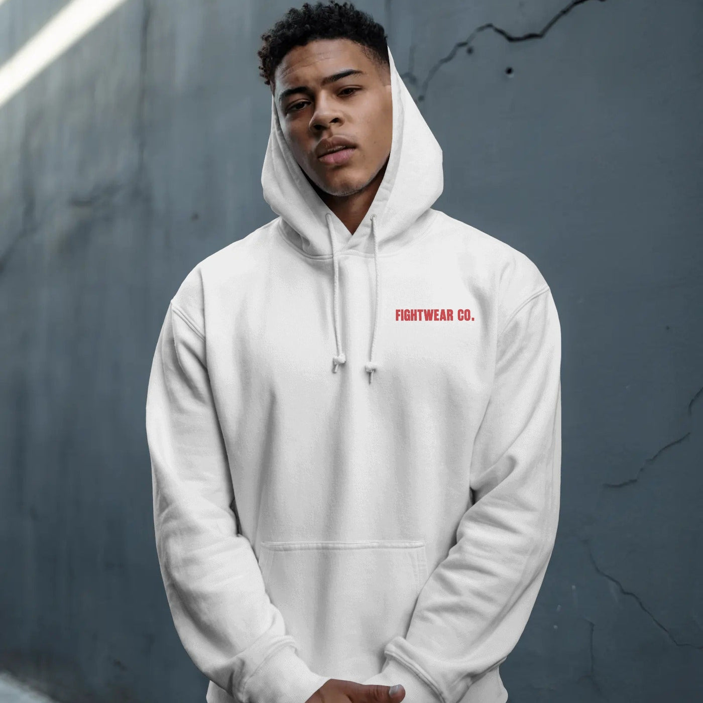 Hombre FightwearCo con sudadera masculina premium